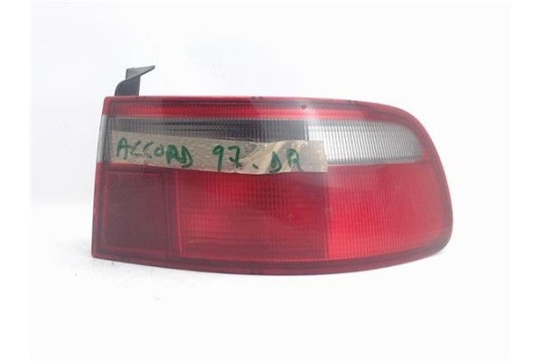 Recambio de piloto trasero derecho para honda accord berlina (cc/ce) referencia OEM IAM 23623400  