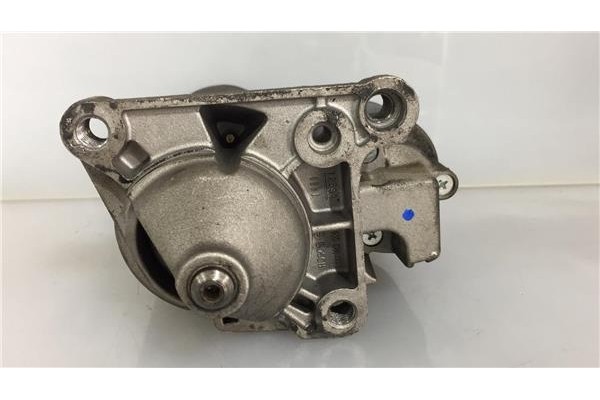Recambio de caja fusibles/rele para opel astra j berlina 5p 1.6 excellence referencia OEM IAM 365927271  