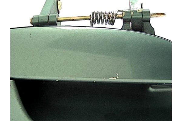 Recambio de maneta exterior trasero derecha para hyundai elantra (xd) 2.0 crdi referencia OEM IAM 836602D010  