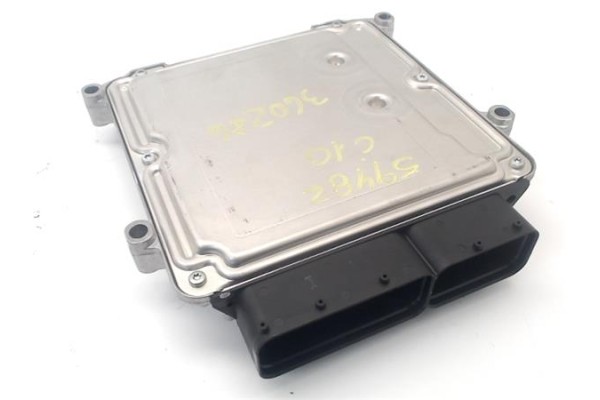 Recambio de centralita para hyundai i10 (pa) 1.2 classic referencia OEM IAM 3910003045  