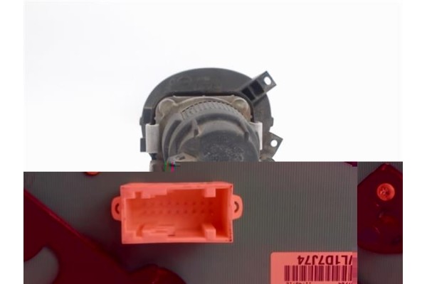 Recambio de faro antiniebla derecho para ford mondeo berlina (gd) referencia OEM IAM   