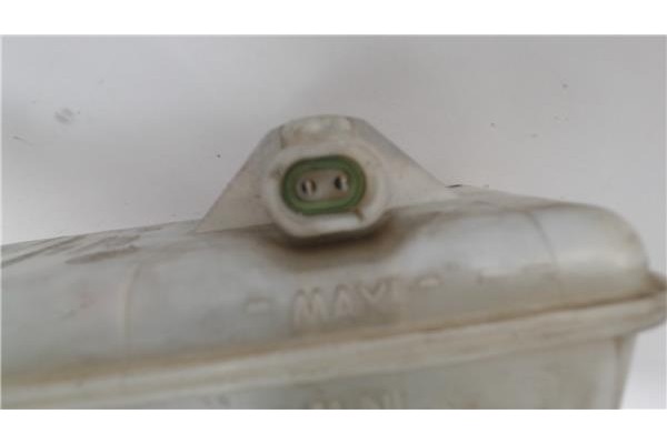 Recambio de bomba freno para opel vivaro 1.9 dti referencia OEM IAM 32067008C  