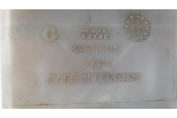Recambio de bomba freno para opel vivaro 1.9 dti referencia OEM IAM 32067008C  