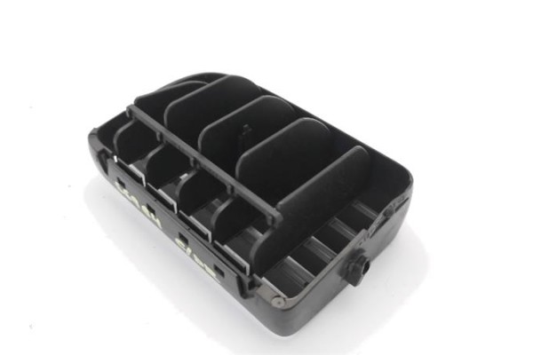 Recambio de rejilla entrada de aire para volkswagen polo v (6r1) 1.4 advance referencia OEM IAM 6R0819728AG  