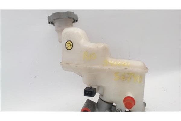 Recambio de bomba freno para kia rio (ub) 1.2 basic referencia OEM IAM 585101W200  
