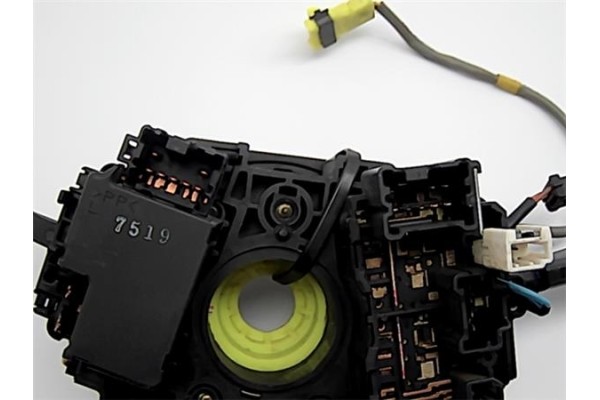 Recambio de mando intermitencia para nissan pickup (d22) 2.5 tdi referencia OEM IAM 255403S300  