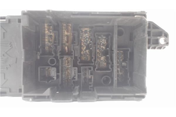 Recambio de caja reles para mini mini (r50,r53) 1.6 cooper referencia OEM IAM 14266410 690660402 