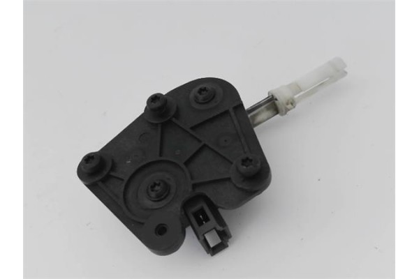 Recambio de motor cierre centralizado para audi a3 (8p1) 1.6 ambiente referencia OEM IAM 8E9827833 4B9962115C 
