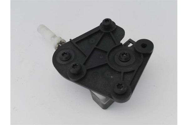 Recambio de motor cierre centralizado para audi a3 (8p1) 1.6 ambiente referencia OEM IAM 8E9827833 4B9962115C 