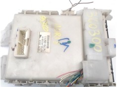 Recambio de caja fusibles/rele para toyota auris (e15) 2.0 d-4d referencia OEM IAM 8273002150A 8273012510 