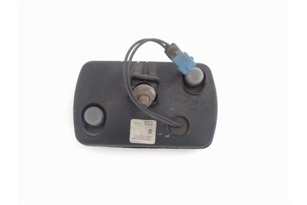 Recambio de faro antiniebla derecho para citroen zx referencia OEM IAM 9609759480 67803761 