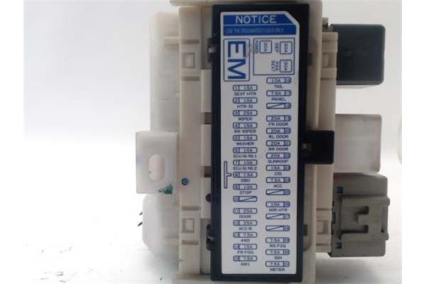 Recambio de caja fusibles/rele para toyota auris (e15) 2.0 d-4d referencia OEM IAM 8273002150A 8273012510 