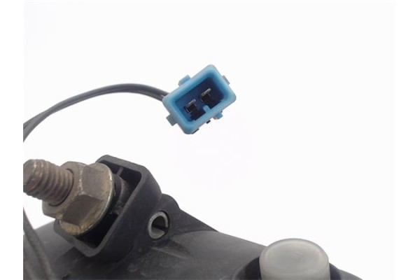 Recambio de faro antiniebla derecho para citroen zx referencia OEM IAM 9609759480 67803761 