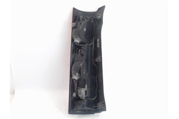 Recambio de piloto trasero derecho para honda cr-v (rd1/3) referencia OEM IAM 432200  