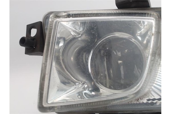 Recambio de faro antiniebla izquierdo para opel vectra c berlina referencia OEM IAM   