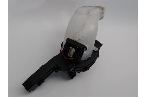 Recambio de motor calefaccion para citroen c4 picasso 1.6 hdi referencia OEM IAM 173610100  
