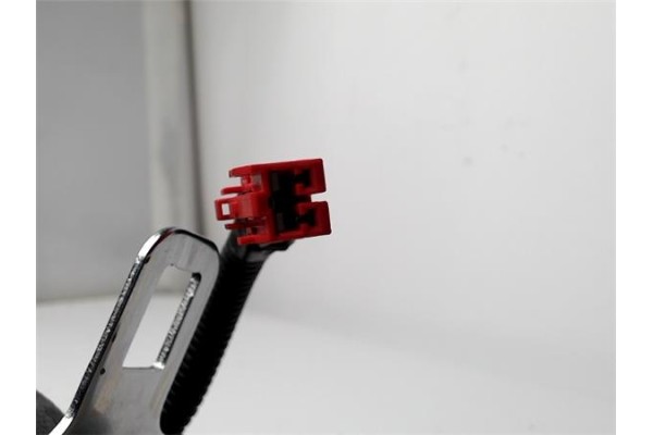 Recambio de cinturon seguridad delantero izquierdo para mitsubishi space wagon (n80/n90) 2.4 referencia OEM IAM MR637777 MR60649