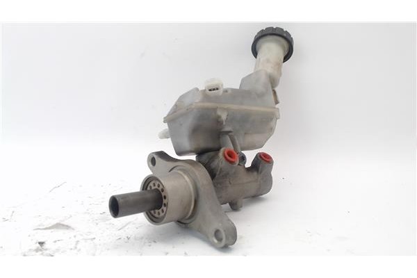 Recambio de bomba freno para renault clio iii 1.2 16v referencia OEM IAM 8200304083  