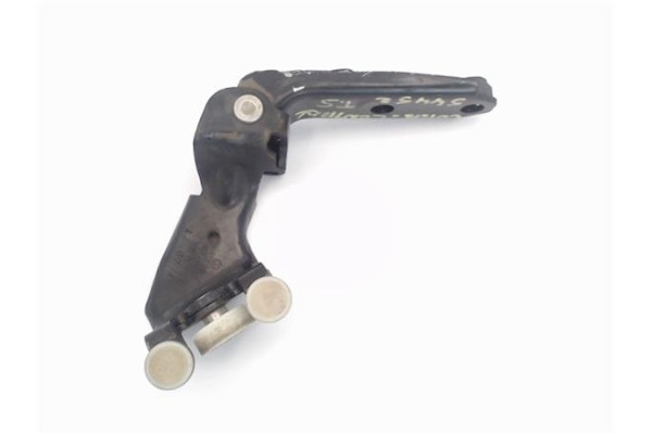 Recambio de soporte puerta corredera para volkswagen multivan v (7hm, 7hn, 7hf, 7ef, 7em, 7en) 2.5 tdi referencia OEM IAM 7H0843