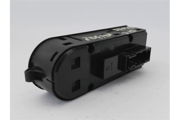Recambio de mando elevalunas delantero izquierdo para opel zafira b 1.9 enjoy referencia OEM IAM 13228879  