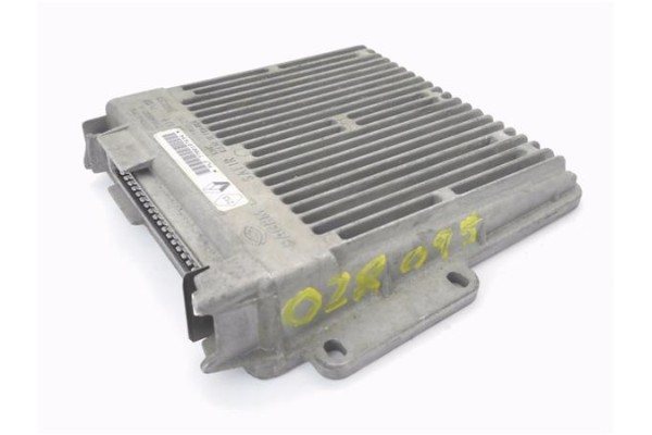 Recambio de centralita para renault clio i fase i / ii (b/c57) 1.2 (5/357y, 5/357k) referencia OEM IAM 7700107694 7700107706 