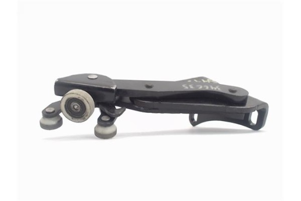 Recambio de soporte puerta corredera para volkswagen multivan v (7hm, 7hn, 7hf, 7ef, 7em, 7en) 2.5 tdi referencia OEM IAM 7H0843