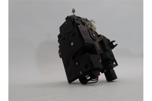 Recambio de cierre electromagnetico delantero izquierdo para volkswagen golf iv berlina (1j1) 1.9 tdi referencia OEM IAM C3B1837