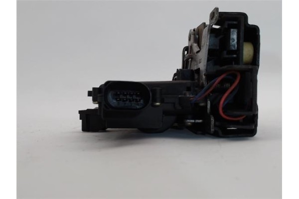 Recambio de cierre electromagnetico delantero izquierdo para volkswagen golf iv berlina (1j1) 1.9 tdi referencia OEM IAM C3B1837