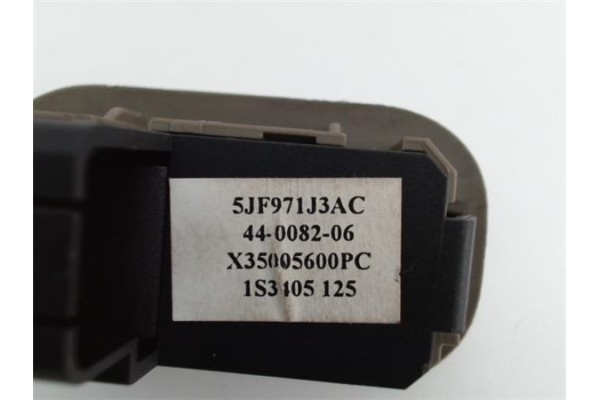 Recambio de botonera puerta delantero izquierda para jeep grand cherokee (wh) 3.0 crd limited referencia OEM IAM 5JF971J3AC X350