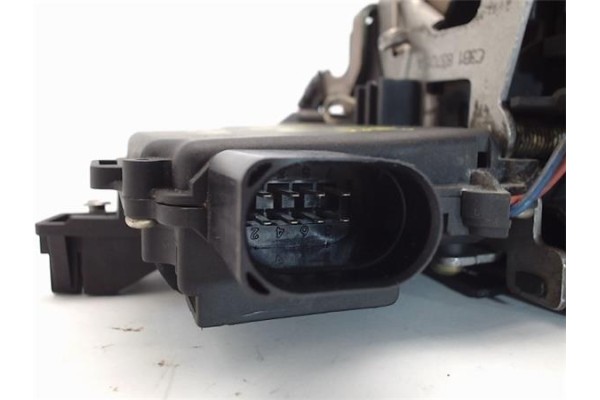 Recambio de cierre electromagnetico delantero izquierdo para volkswagen golf iv berlina (1j1) 1.9 tdi referencia OEM IAM C3B1837