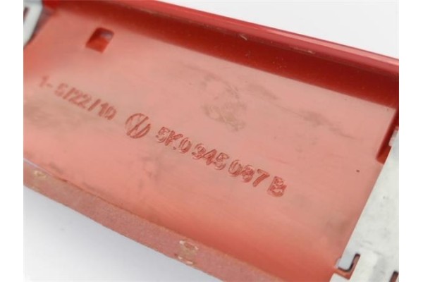 Recambio de luz central de freno para volkswagen polo v (6r1) 1.4 advance referencia OEM IAM 5K0945087B  