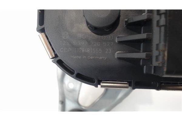 Recambio de motor limpiaparabrisas delantero para peugeot 3008 1.6 hdi referencia OEM IAM 9671062380  