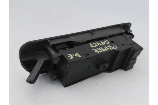 Recambio de mando elevalunas delantero izquierdo para nissan primera berlina (p11) 2.0 referencia OEM IAM 254012F820  