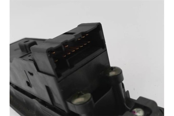 Recambio de mando elevalunas delantero izquierdo para nissan primera berlina (p11) 2.0 referencia OEM IAM 254012F820  