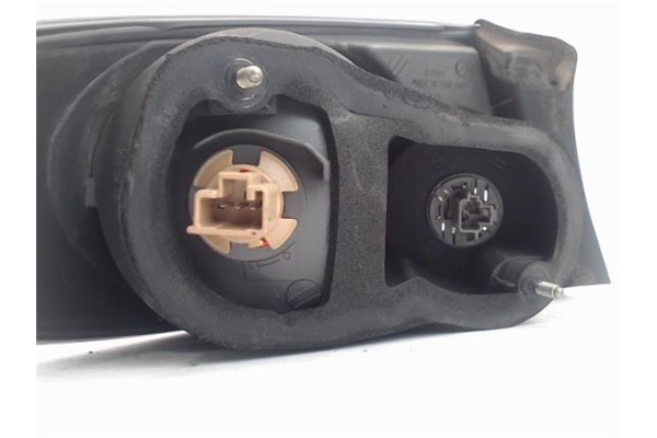 Recambio de piloto trasero derecho para mazda 6 berlina (gg) referencia OEM IAM 22061971  