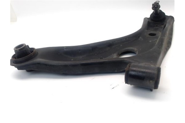 Recambio de brazo suspension delantero izquierdo para citroen c1 1.2 feel referencia OEM IAM 1614191480 B000770280 
