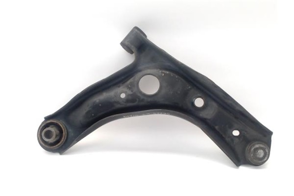 Recambio de brazo suspension delantero izquierdo para citroen c1 1.2 feel referencia OEM IAM 1614191480 B000770280 