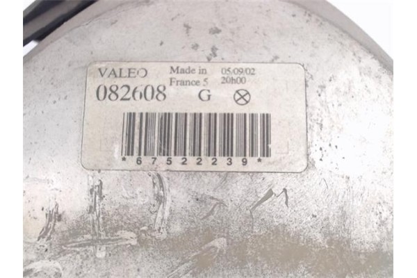 Recambio de faro delantero dcho para peugeot 205 berlina referencia OEM IAM 082608 67522239 