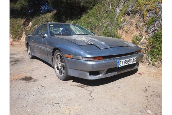 toyota supra (ma70) del año 