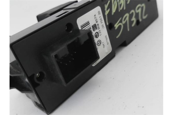 Recambio de mando elevalunas delantero izquierdo para skoda fabia (6y2/6y3) 1.9 classic referencia OEM IAM 1J3959857A  