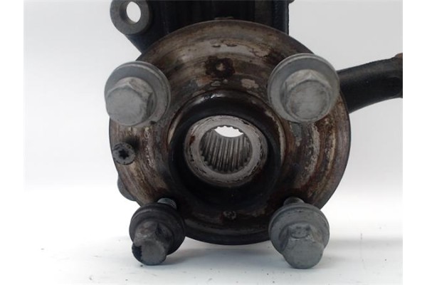 Recambio de mangueta delantero izquierda para citroen c1 1.2 feel referencia OEM IAM B000905680  