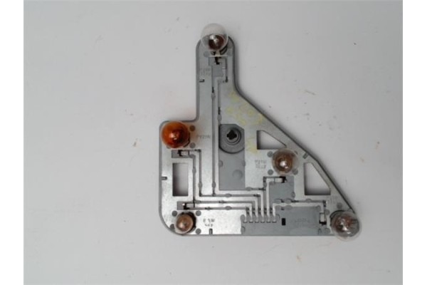 Recambio de portalampara piloto trasero izdo para mercedes-benz clase c (bm 203) berlina 3.0 320 cdi (203.020) referencia OEM IA