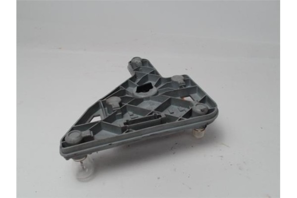 Recambio de portalampara piloto trasero izdo para mercedes-benz clase c (bm 203) berlina 3.0 320 cdi (203.020) referencia OEM IA