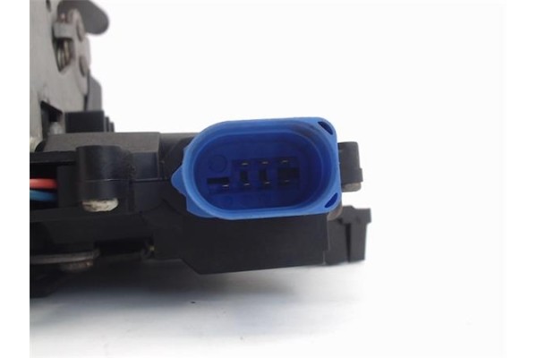 Recambio de cierre electromagnetico delantero derecho para audi a3 (8p1) 2.0 tdi 16v referencia OEM IAM   