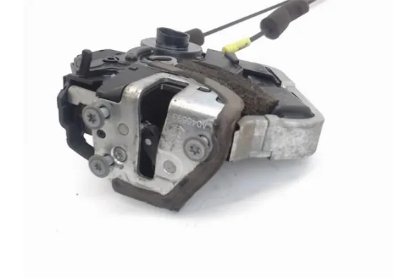 Recambio de cierre electromagnetico trasero derecho para lexus rx (mcu_) 400h fwd referencia OEM IAM 6905060071  