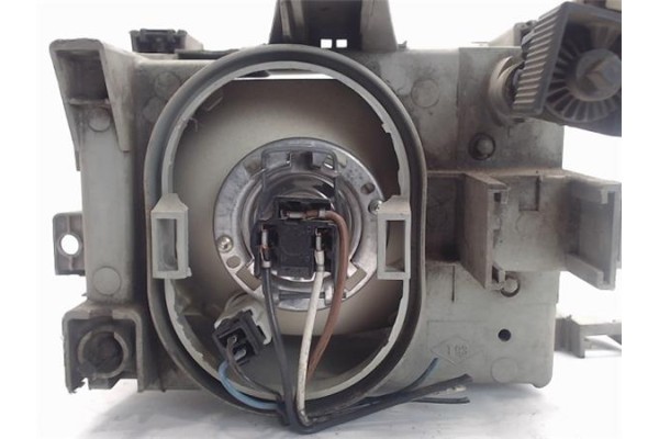 Recambio de faro delantero dcho para renault clio i fase i / ii (b/c57) referencia OEM IAM 2701165  