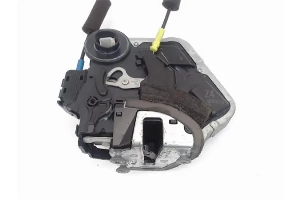 Recambio de cierre electromagnetico trasero derecho para lexus rx (mcu_) 400h fwd referencia OEM IAM 6905060071  