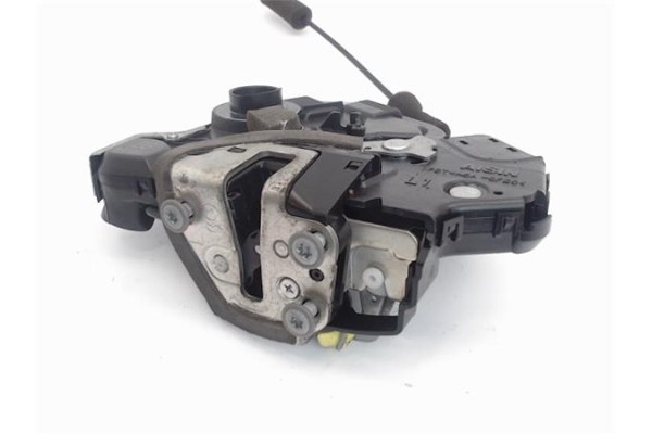 Recambio de cierre electromagnetico delantero izquierdo para lexus rx (mcu_) 400h fwd referencia OEM IAM 6904048071  