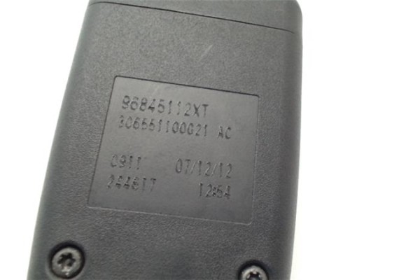 Recambio de anclaje cinturon delantero izquierdo para citroen c4 picasso 1.6 hdi referencia OEM IAM 96845112XT  