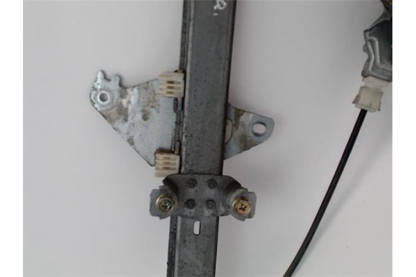 Recambio de elevalunas electrico delantero izquierdo para nissan almera tino (v10m) referencia OEM IAM   